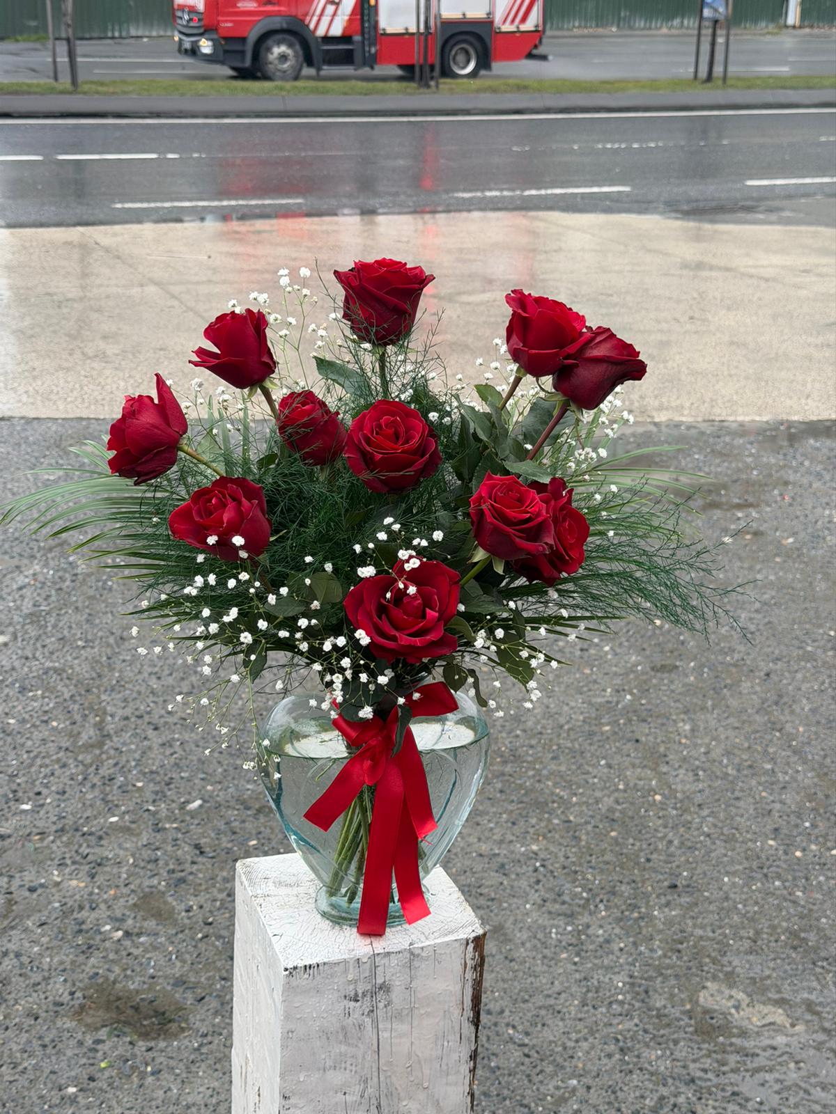 kalpli vazoda gülller 9-11-21 