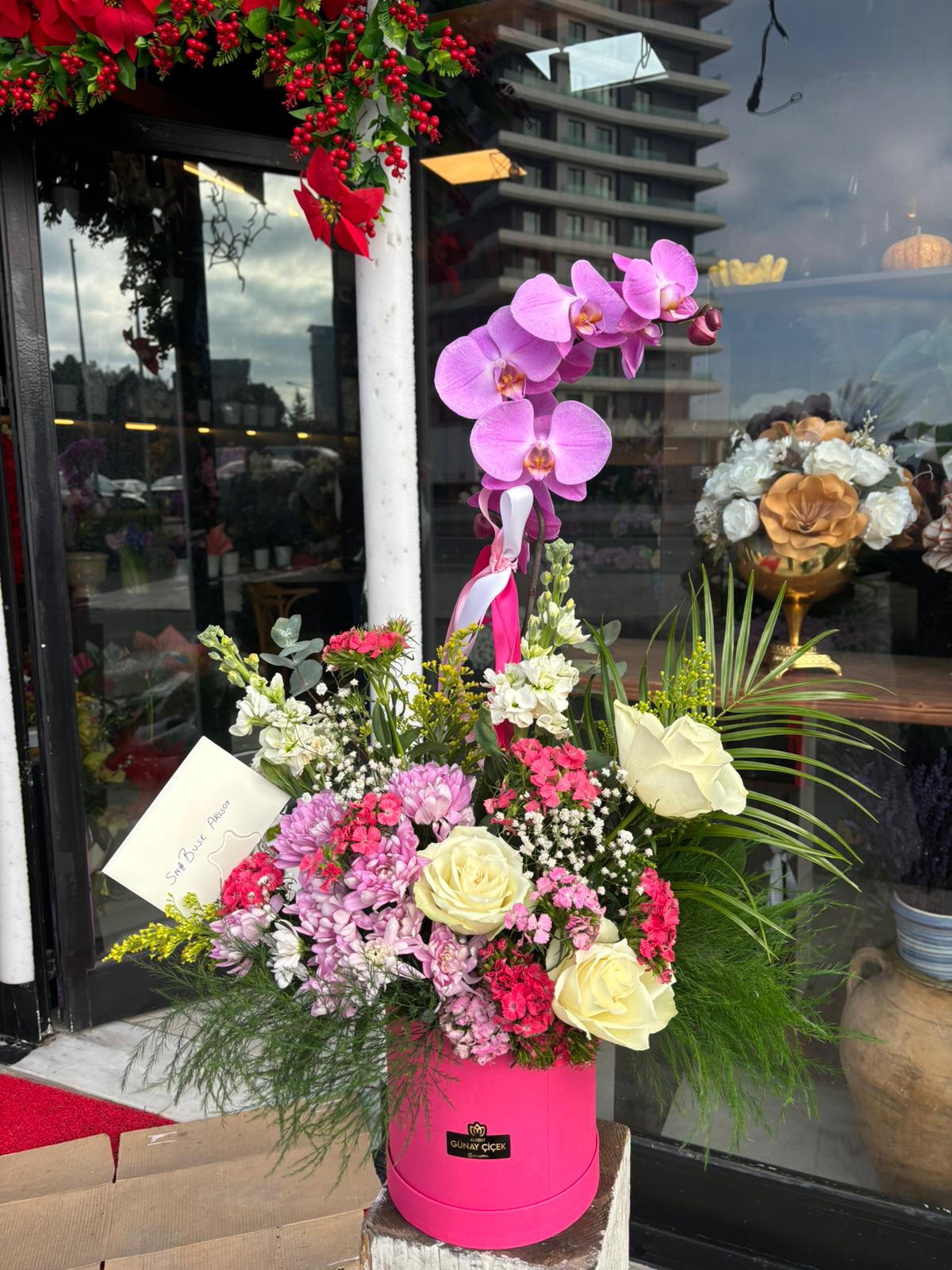 kutuda orkide arajmanı11 