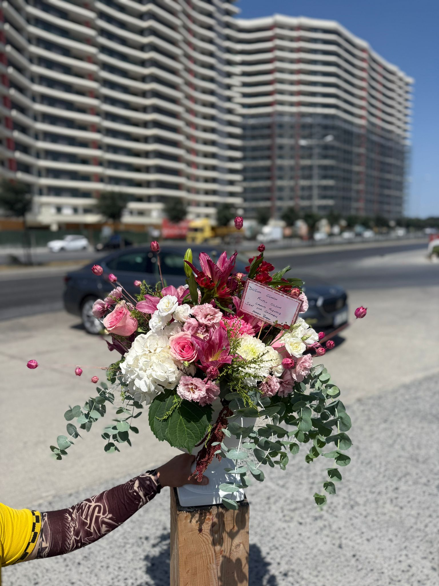 Karışık Renk Vazoda Aranjman 