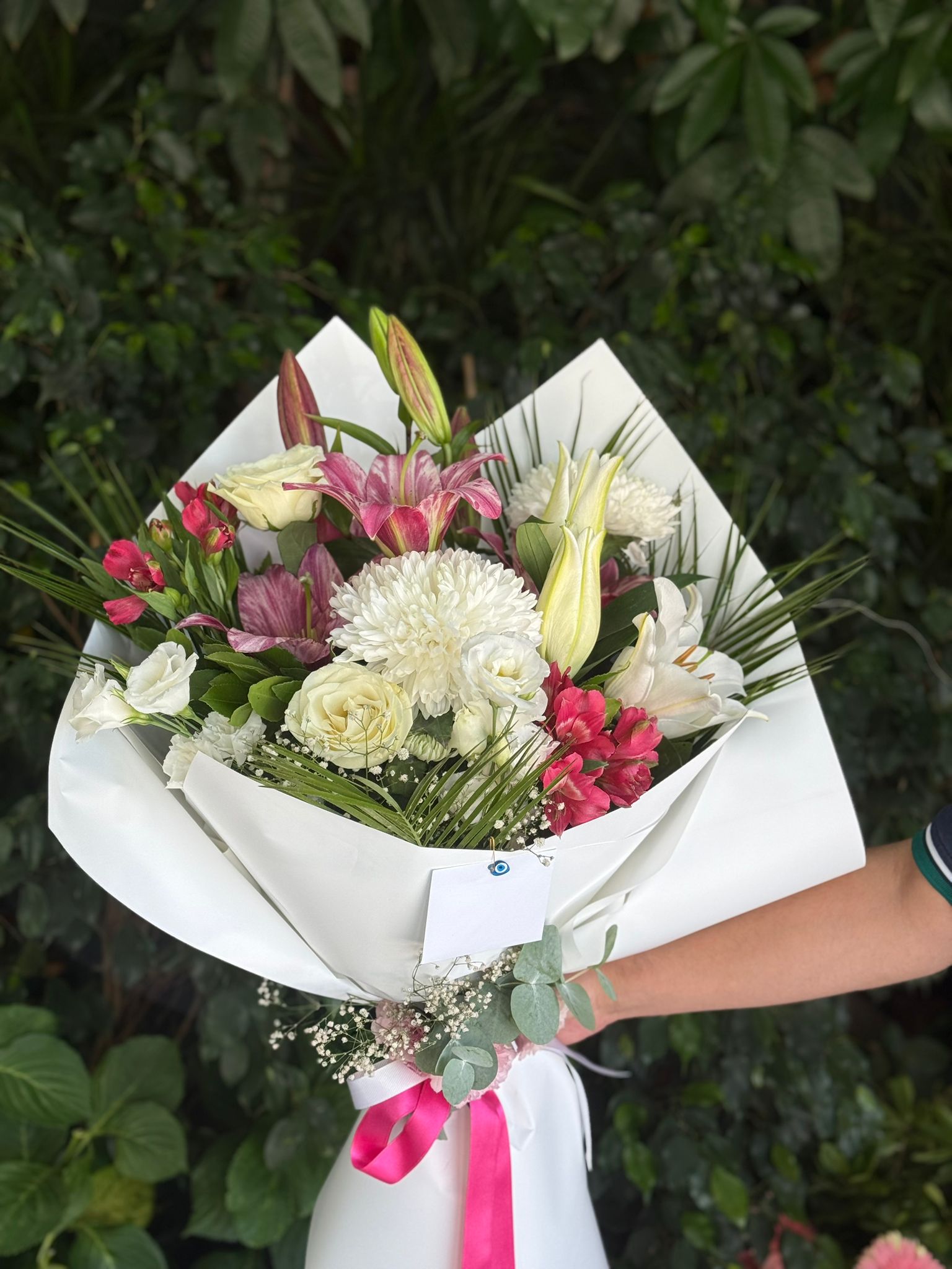 Beyaz Armanjan Buketleri 