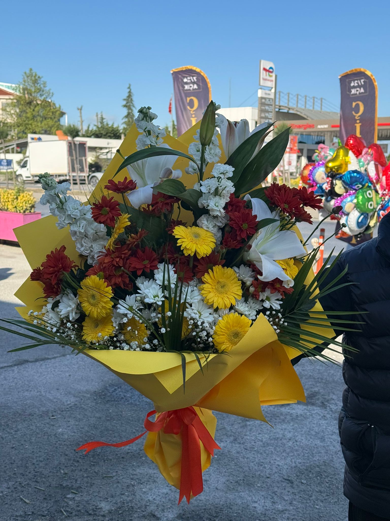 Karışık Renklerde Karışık Aranjmanlar 